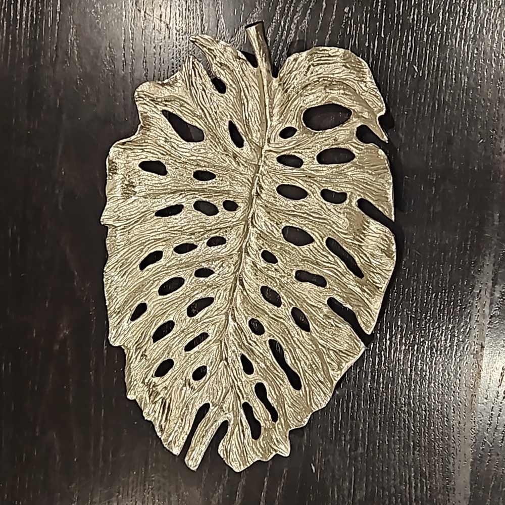 Decorative Leaf Tray Silver